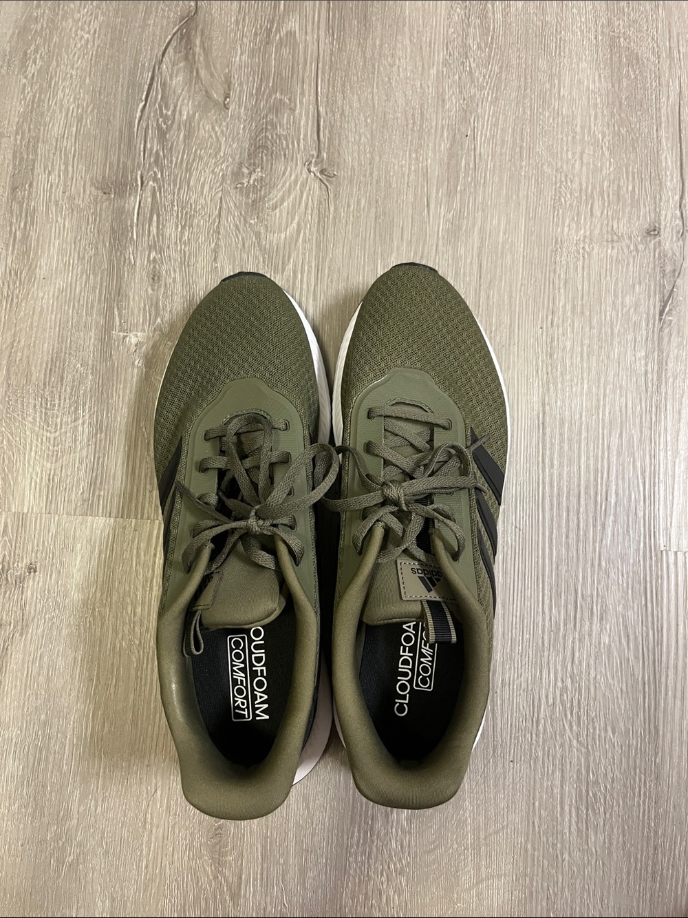 NWOT Adidas Olive Green Cloudfoam Casual Sneakers, US 11
